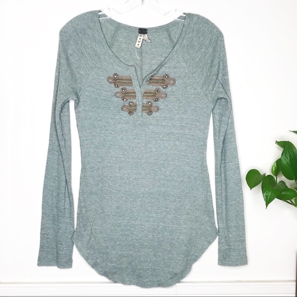 We The Free Battalion Embellished Grey Thermal - Picture 7 of 15